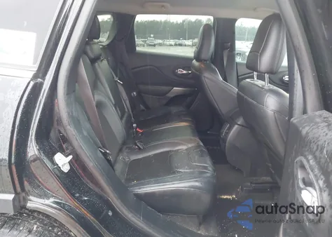 2020 Jeep Cherokee Latitude Plus Fwd z USA, uszkodzony, nr VIN 1C4PJLLB8LD586132